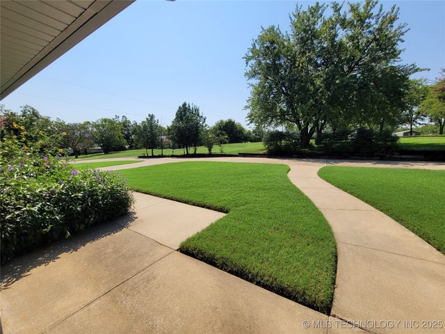 700 N Maytubby Street, Kingston, OK 73439