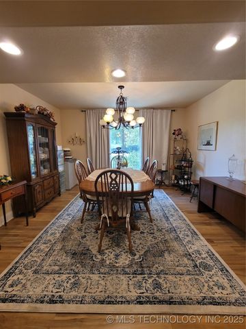 700 N Maytubby Street, Kingston, OK 73439