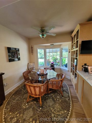 700 N Maytubby Street, Kingston, OK 73439