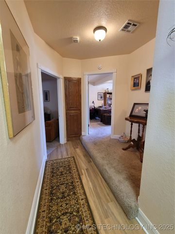 700 N Maytubby Street, Kingston, OK 73439