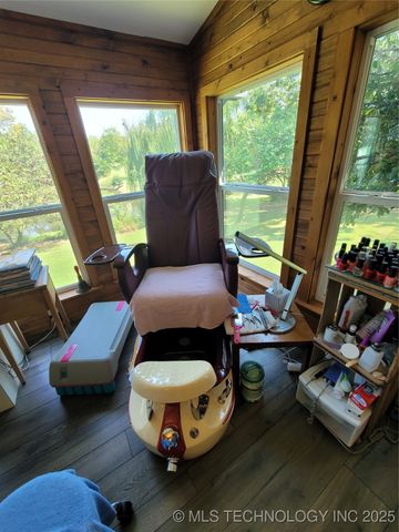 700 N Maytubby Street, Kingston, OK 73439