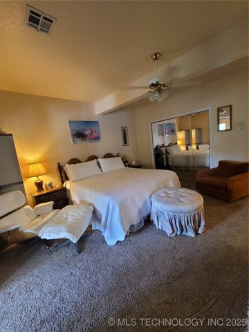 700 N Maytubby Street, Kingston, OK 73439