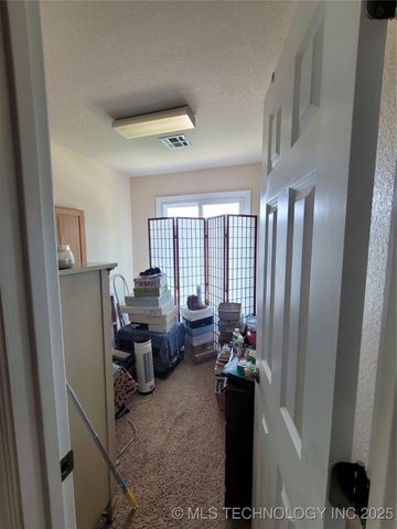 700 N Maytubby Street, Kingston, OK 73439