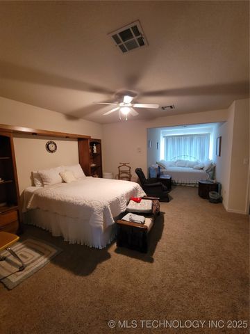 700 N Maytubby Street, Kingston, OK 73439