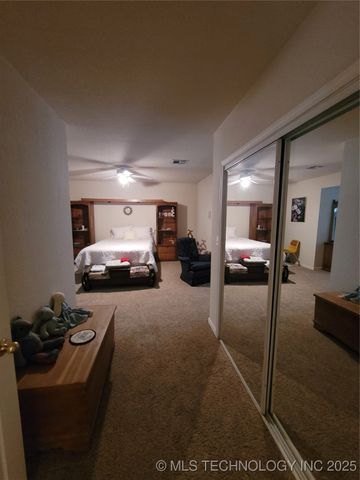 700 N Maytubby Street, Kingston, OK 73439