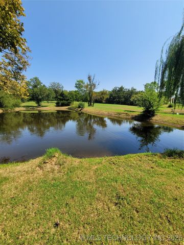 700 N Maytubby Street, Kingston, OK 73439