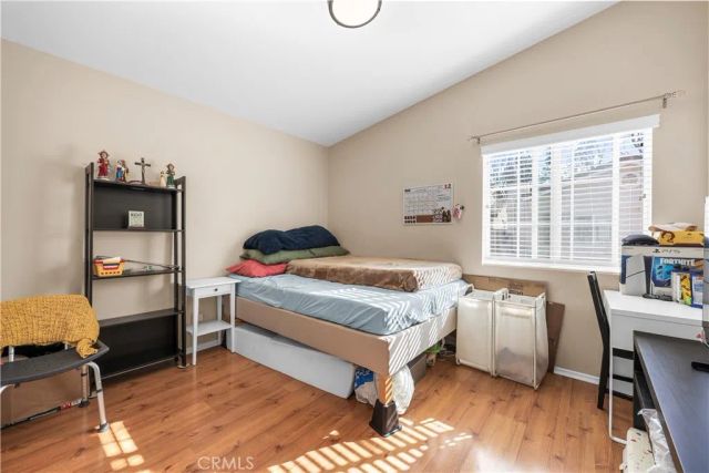 9001 Owensmouth 28, Canoga Park, CA 91304