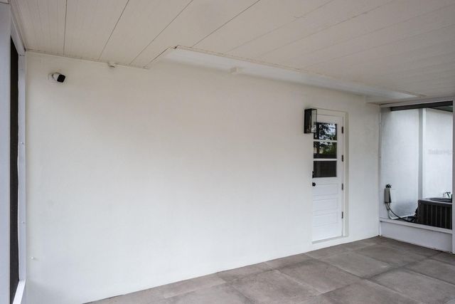 781 40TH AVENUE NE, St Petersburg, FL 33703