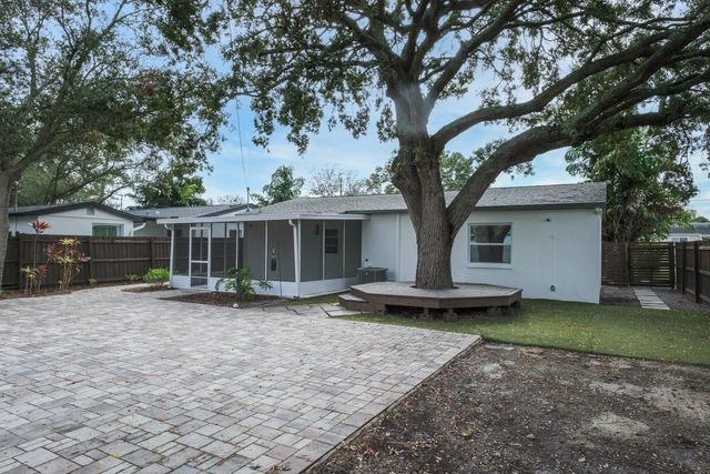 781 40TH AVENUE NE, St Petersburg, FL 33703