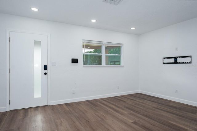 781 40TH AVENUE NE, St Petersburg, FL 33703