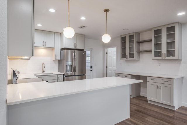 781 40TH AVENUE NE, St Petersburg, FL 33703