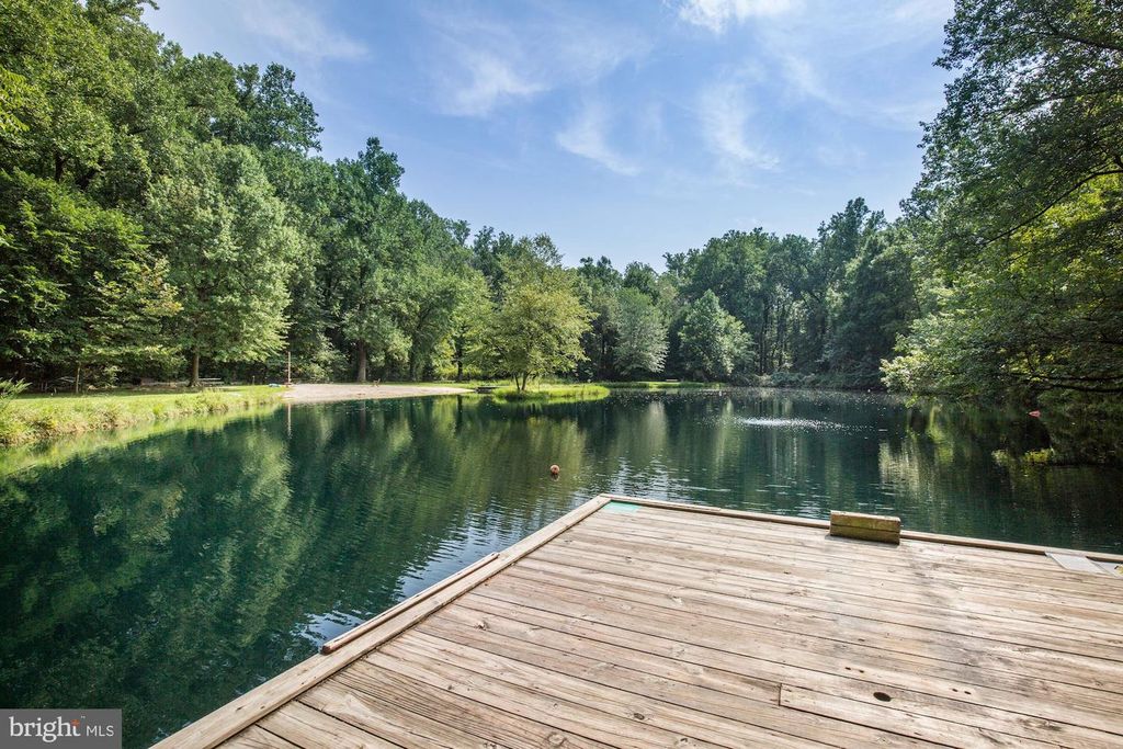 Image 39 of property listing at 503 MCCAULEY ST, Washington Grove, MD 20880