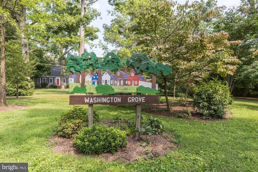 Image 40 of property listing at 503 MCCAULEY ST, Washington Grove, MD 20880