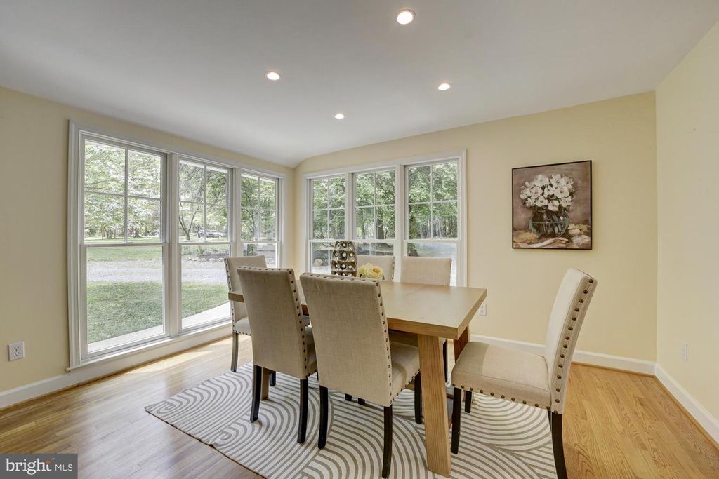 Image 6 of property listing at 503 MCCAULEY ST, Washington Grove, MD 20880