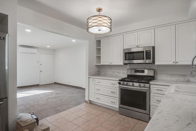 737 N Alda Drive, San Marcos, CA 92069
