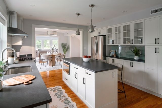 143 Oakley Road 143, Belmont, MA 02478