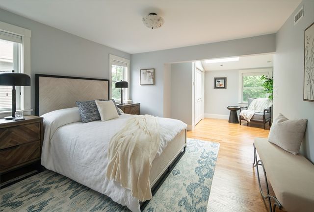 143 Oakley Road 143, Belmont, MA 02478