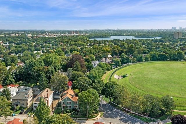 143 Oakley Road 143, Belmont, MA 02478