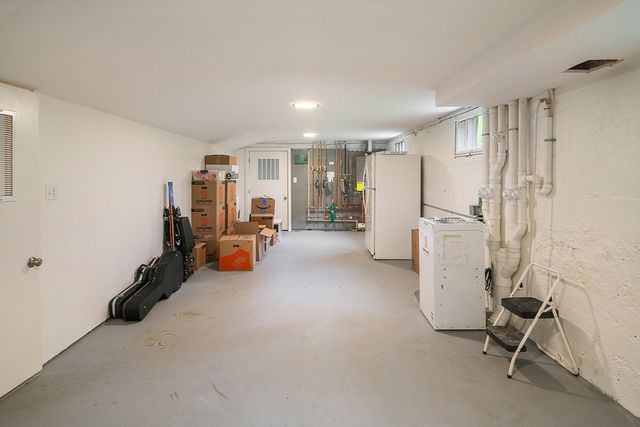 143 Oakley Road 143, Belmont, MA 02478