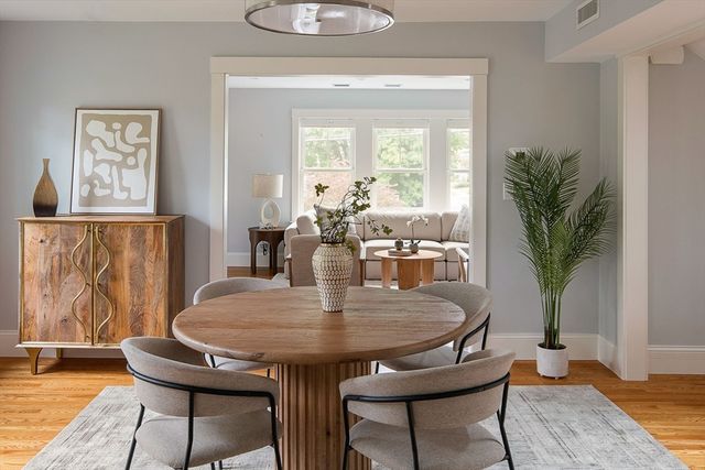 143 Oakley Road 143, Belmont, MA 02478