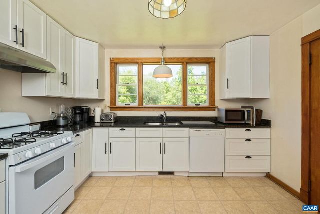 275 MAIN ST, Stanardsville, VA 22973