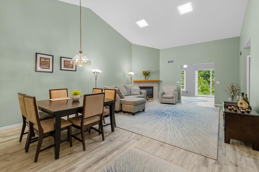 7856 Heinbuch Trail, Woodbury, MN 55125 — photo 3