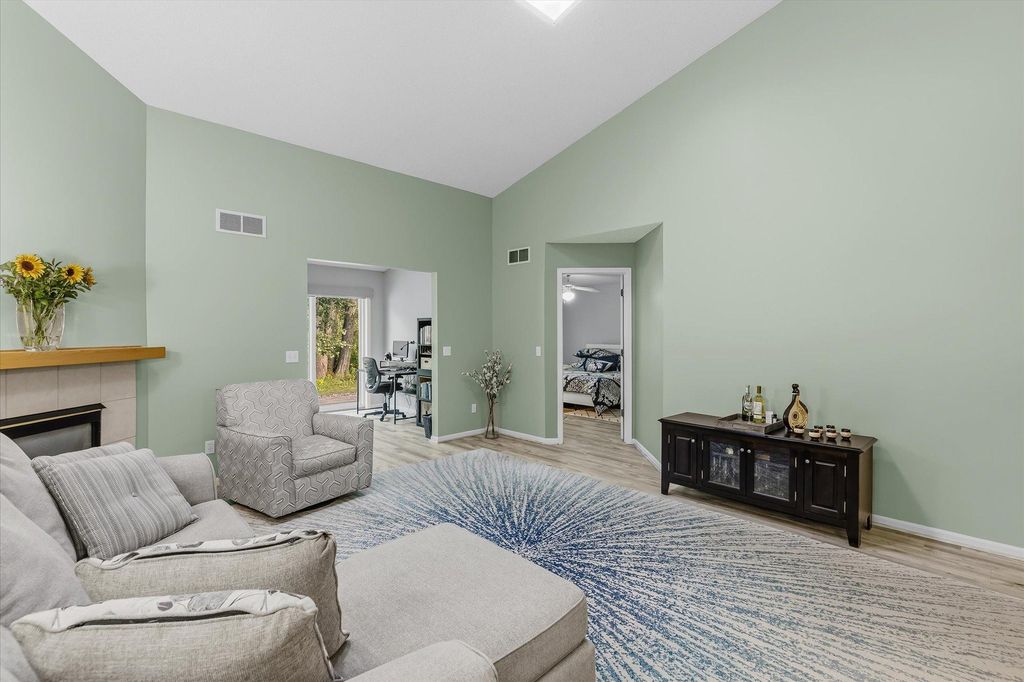 7856 Heinbuch Trail, Woodbury, MN 55125 — photo 5
