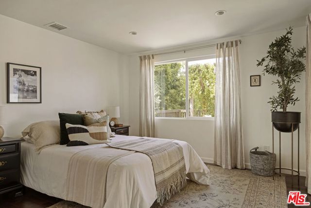 914 Terrace 49, Los Angeles, CA 90042