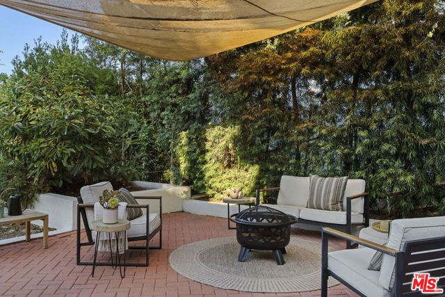 914 Terrace 49, Los Angeles, CA 90042