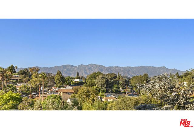 914 Terrace 49, Los Angeles, CA 90042