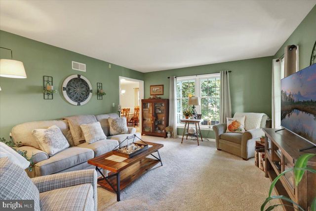 1016 KEYSTONE DR, Lancaster, PA 17603