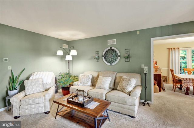 1016 KEYSTONE DR, Lancaster, PA 17603