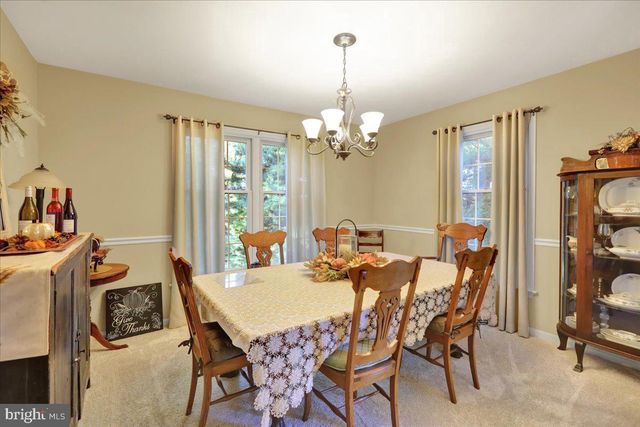 1016 KEYSTONE DR, Lancaster, PA 17603