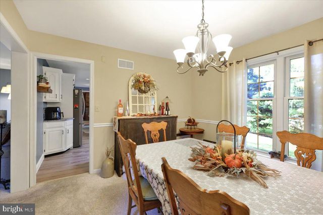 1016 KEYSTONE DR, Lancaster, PA 17603