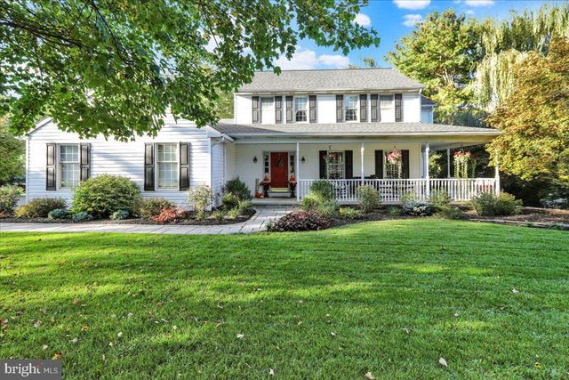 1016 KEYSTONE DR, Lancaster, PA 17603