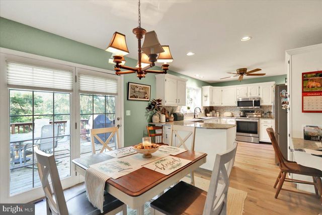 1016 KEYSTONE DR, Lancaster, PA 17603