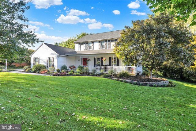 1016 KEYSTONE DR, Lancaster, PA 17603
