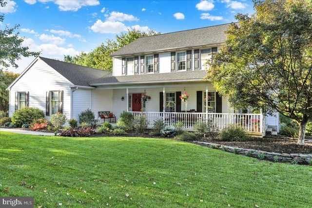1016 KEYSTONE DR, Lancaster, PA 17603