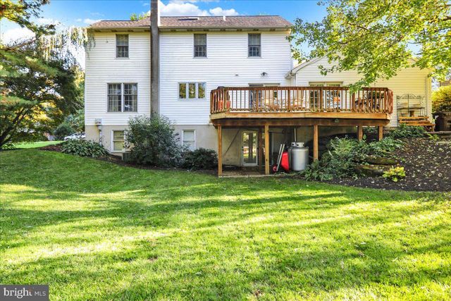 1016 KEYSTONE DR, Lancaster, PA 17603