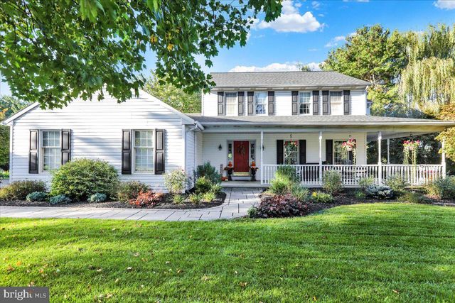 1016 KEYSTONE DR, Lancaster, PA 17603