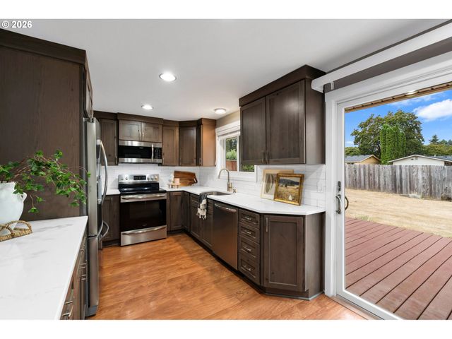 5002 Ne 141ST Ave, Vancouver, WA 98682