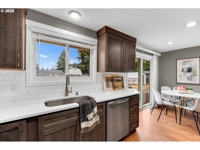 5002 Ne 141ST Ave, Vancouver, WA 98682