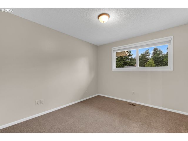 5002 Ne 141ST Ave, Vancouver, WA 98682