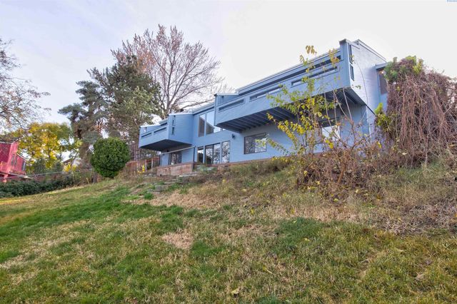 600 W 26th Pl, Kennewick, WA 99337