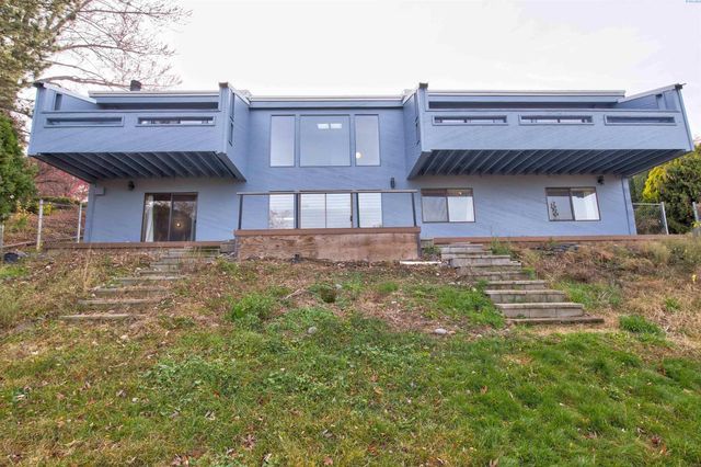 600 W 26th Pl, Kennewick, WA 99337