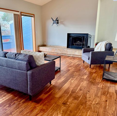 600 W 26th Pl, Kennewick, WA 99337