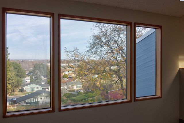 600 W 26th Pl, Kennewick, WA 99337