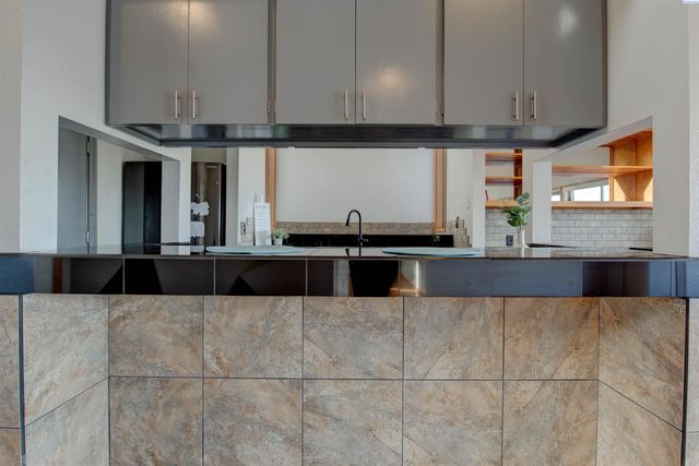 600 W 26th Pl, Kennewick, WA 99337