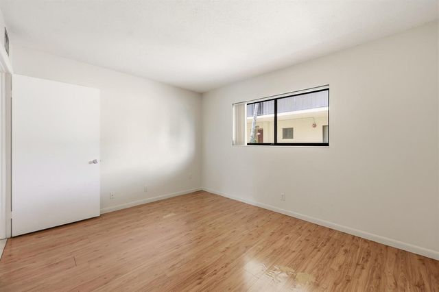 5160 Las Verdes Circle Unit 101, Delray Beach, FL 33484