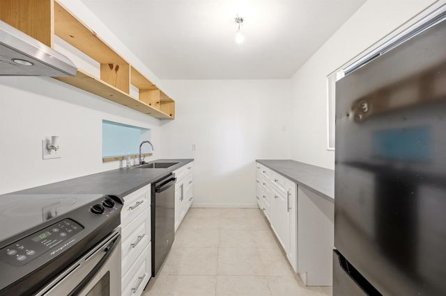 5160 Las Verdes Circle Unit 101, Delray Beach, FL 33484